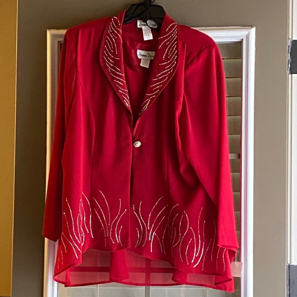 Women’s casual blouse and blazer covering top set size large